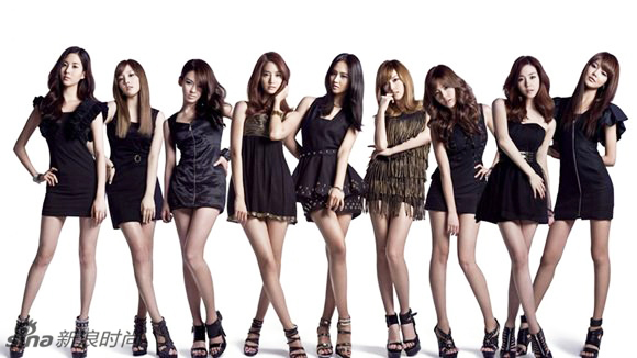 Jovencitas coreanas enseñan sus largas piernas y sexys 