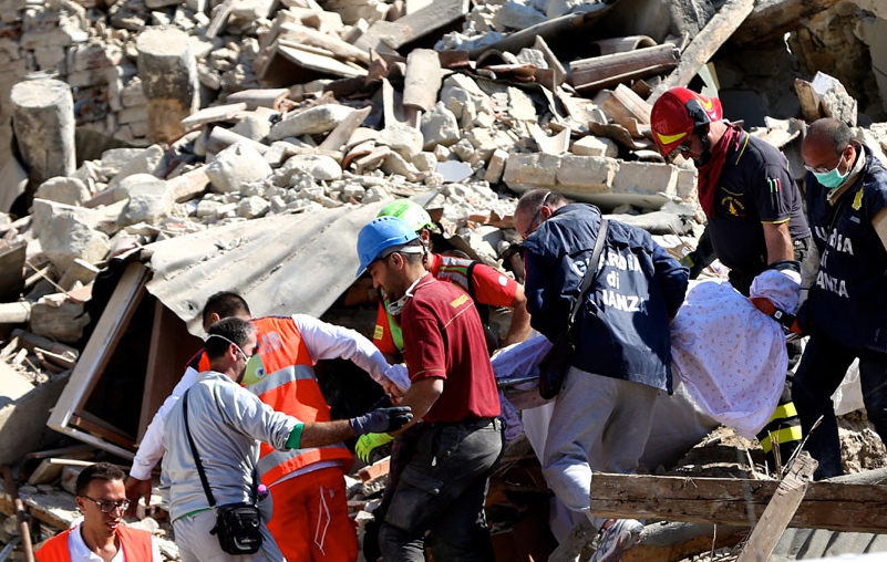 Ya hay 250 víctimas por el terremoto de Italia