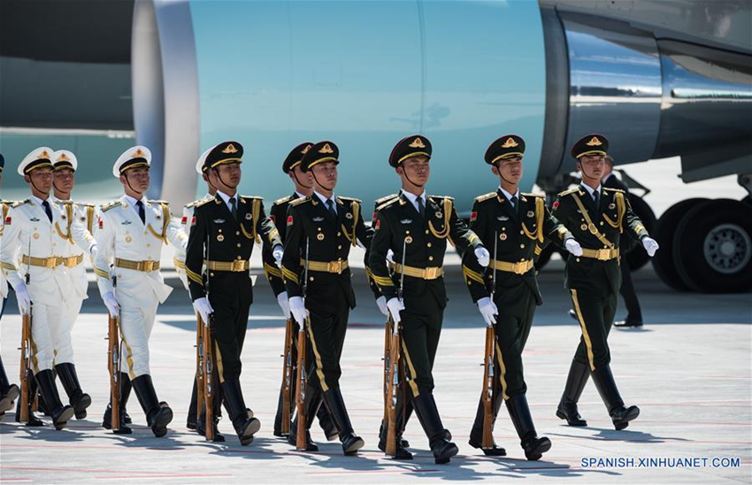 Los guardias de honor del EPL para recibir a los invitados a la Cumbre del G20 en el aeropuerto3