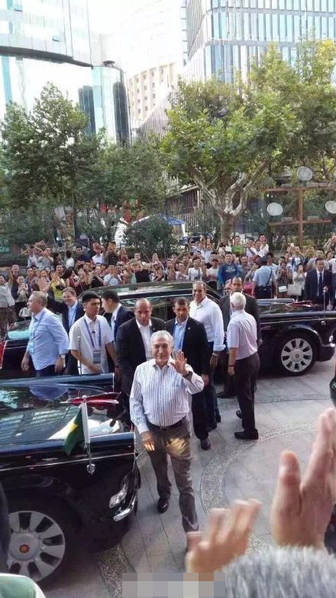 Predidente brasileño hace compras en centro comercial de Hangzhou 1