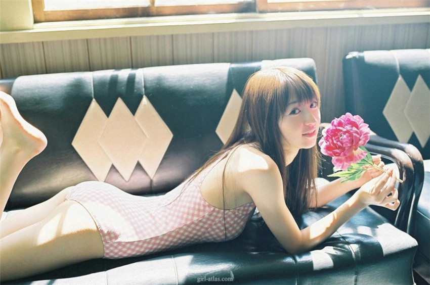 10 imágenes de la hermosa japonesa Rina Aizawa