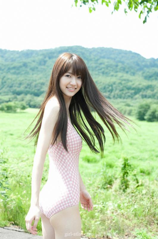 10 imágenes de la hermosa japonesa Rina Aizawa