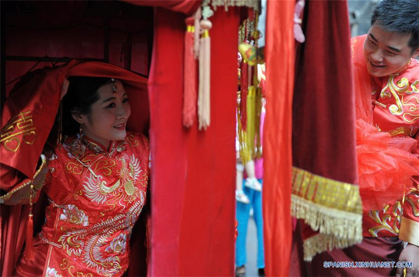 Tradicional ceremonia de boda china