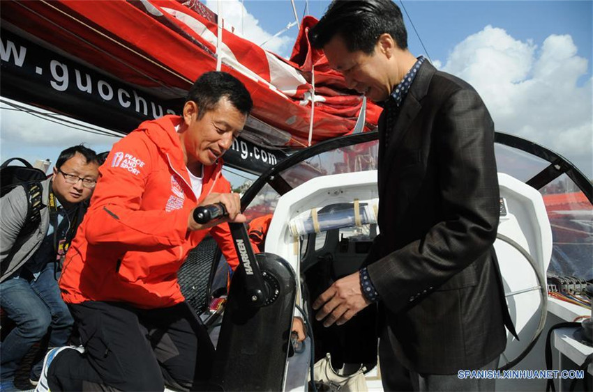 Desaparece navegante chino Guo Chuan en océano Pacífico