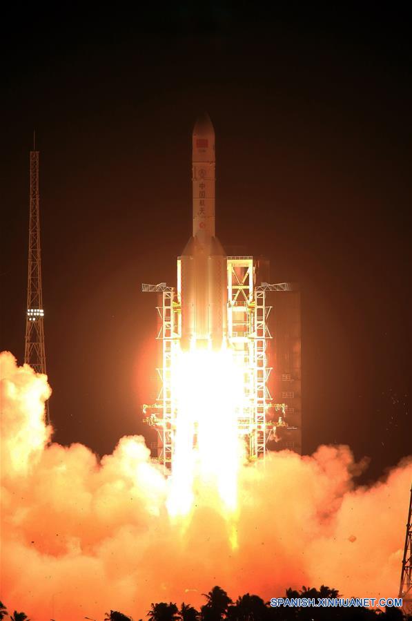 Nuevo cohete portador de carga pesada impulsa sueño espacial de China