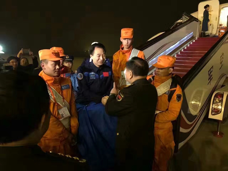 China completa con éxito su misión espacial tripulada más larga 2