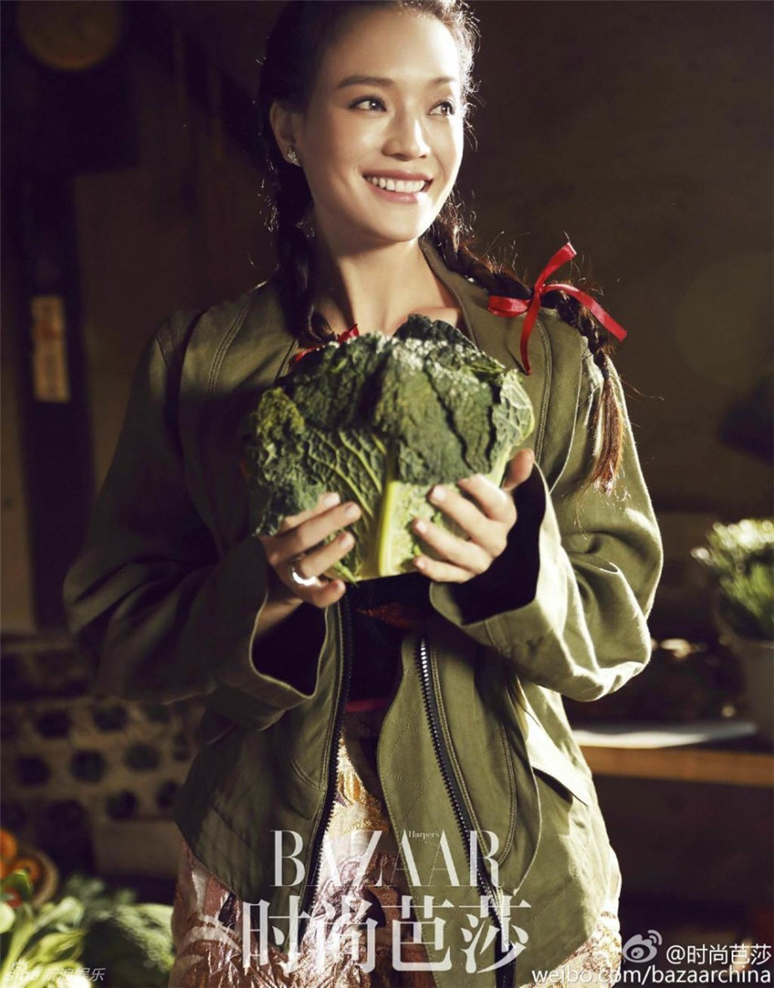 Shu Qi posa para la revista