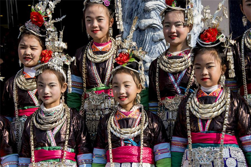 Coro 'Gran Canción de Dong' en la provincia de Guizhou