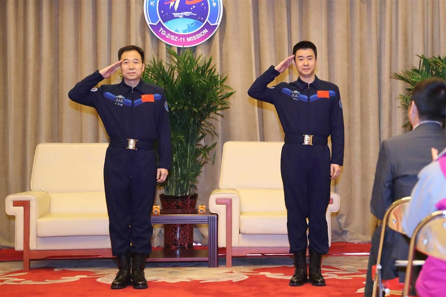 El dúo de la Shenzhou orgulloso de su éxito
