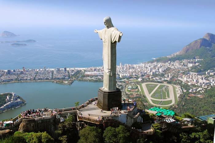 Brasil al desnudo : belleza más allá del Mundial 1