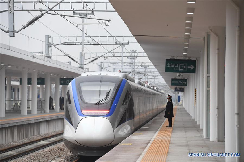 Ferrocarril Interurbano Changsha-Zhuzhou-Xiangtan es puesta en servicio
