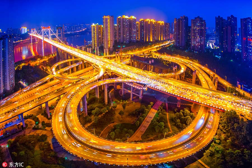 Panorámicas aéreas de la vida nocturna en ciudades chinas5