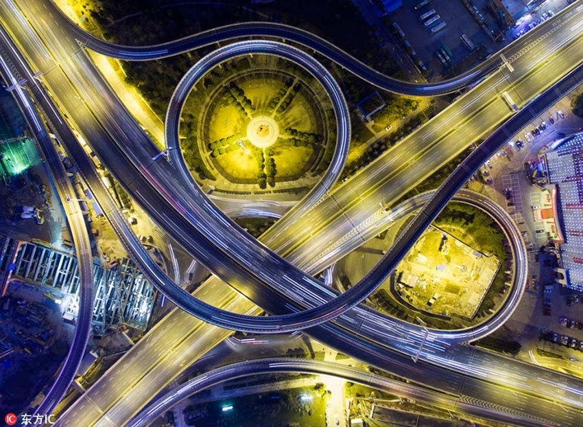 Panorámicas aéreas de la vida nocturna en ciudades chinas4