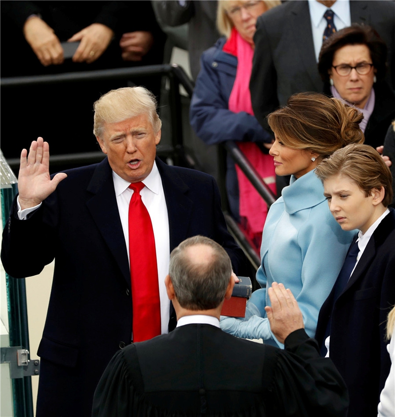 Donald Trump toma posesión como presidente número 45 de EEUU4