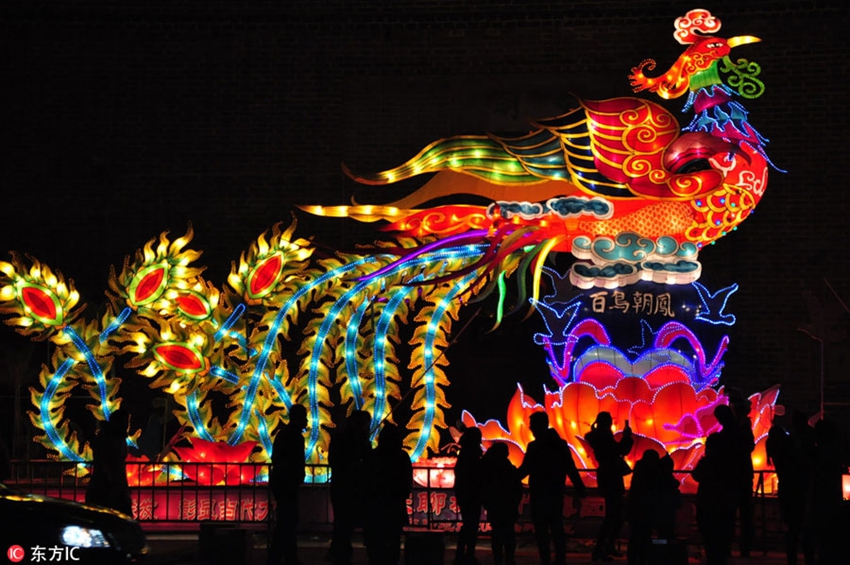Faroles hacen brillar el ambiente festivo de toda China1