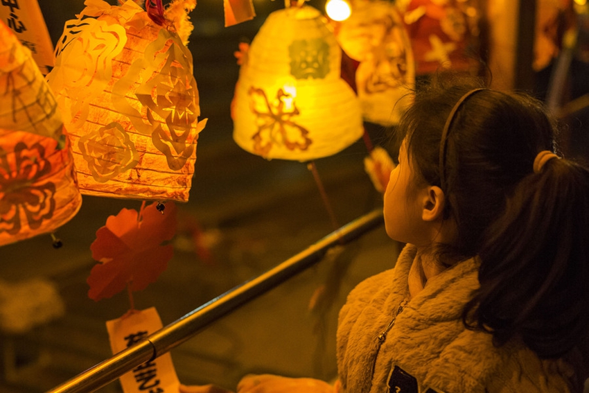 La tradición ilumina el camino para la Fiesta de los Faroles2