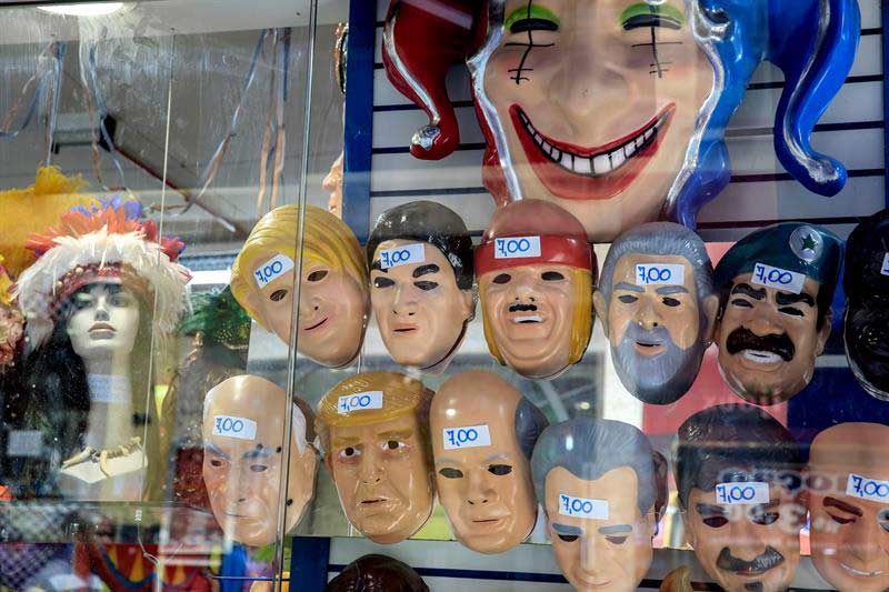 Trump tiene un lugar privilegiado en el carnaval de Brasil3