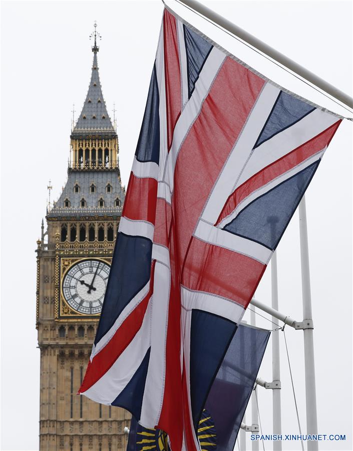 Brexit es un momento decisivo para Reino Unido, dice May