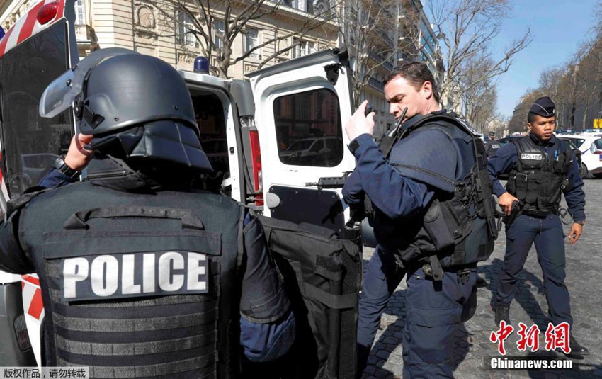 Carta bomba estalla en sede del FMI en París1
