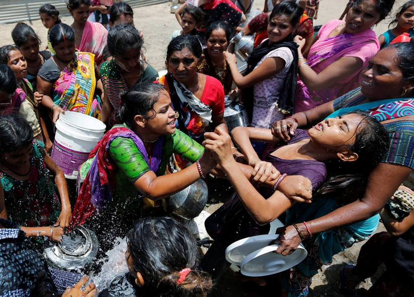 Personas que luchan contra la escasez del agua en todo el mundo 5