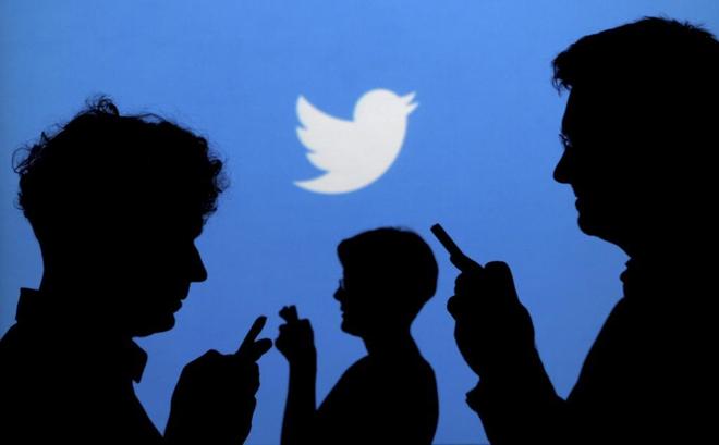 Twitter suspende cuentas asociadas con el extremismo