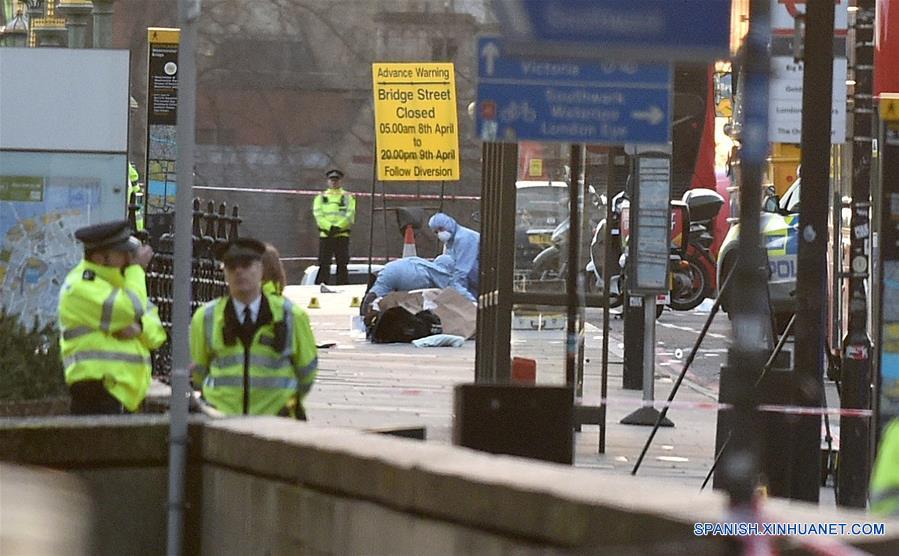 Ataque en Londres deja 5 muertos y cerca de 40 heridos
