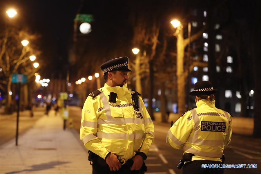 Ataque en Londres deja 5 muertos y cerca de 40 heridos