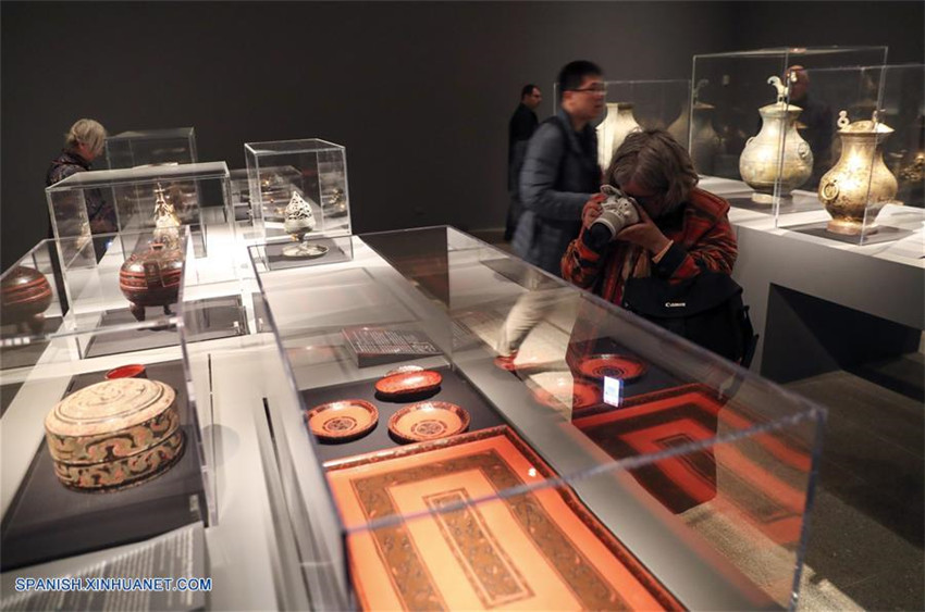 Exhibición de Civilización de Dinastías Qin y Han en Museo Metropolitano de Arte de Nueva York