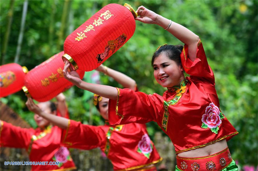 Hainan: Celebración de Festival Sanyuesan