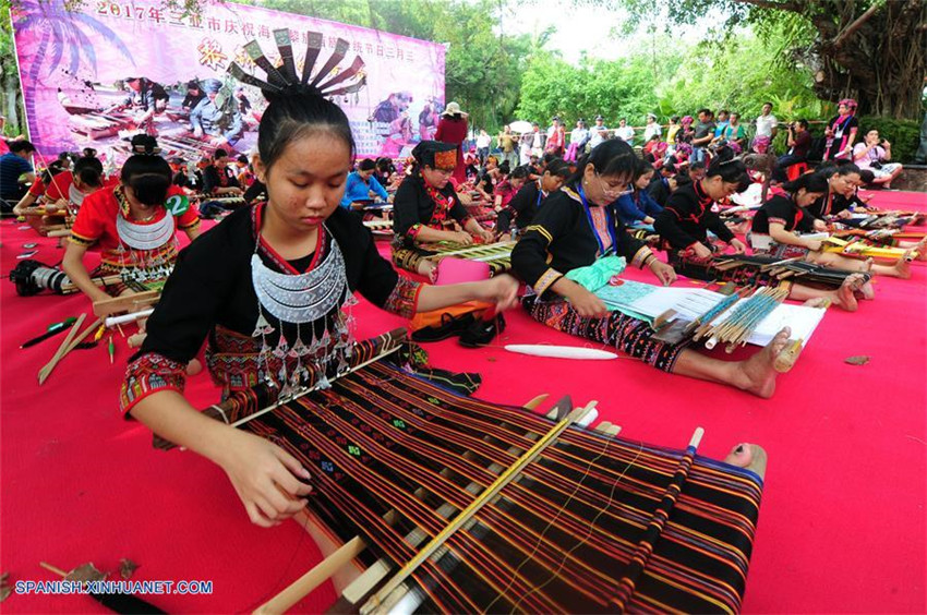 Hainan: Celebración de Festival Sanyuesan