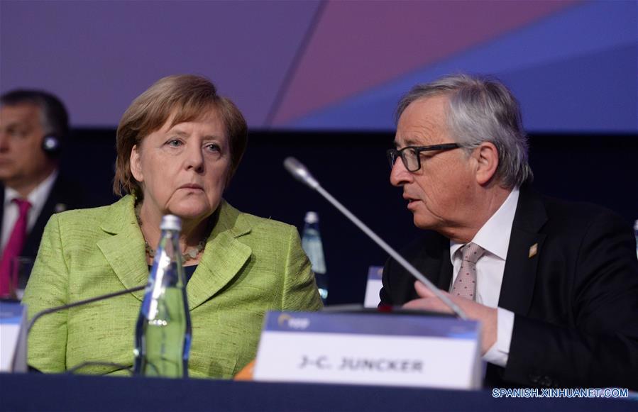 Merkel, Tusk y Juncker discuten migración y Brexit en conferencia de Malta