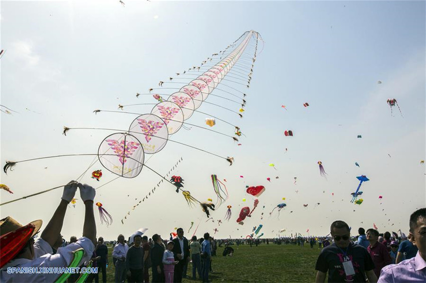 Shandong: 34 Festival Internacional del Cometa de Weifang