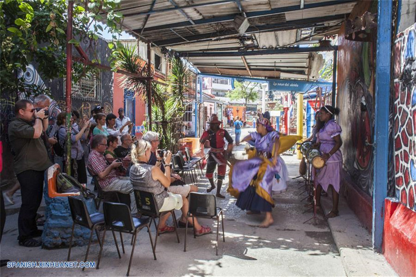 Callejón de Hamel: epicentro y punto de difusión de cultura afrocubana de La Habana