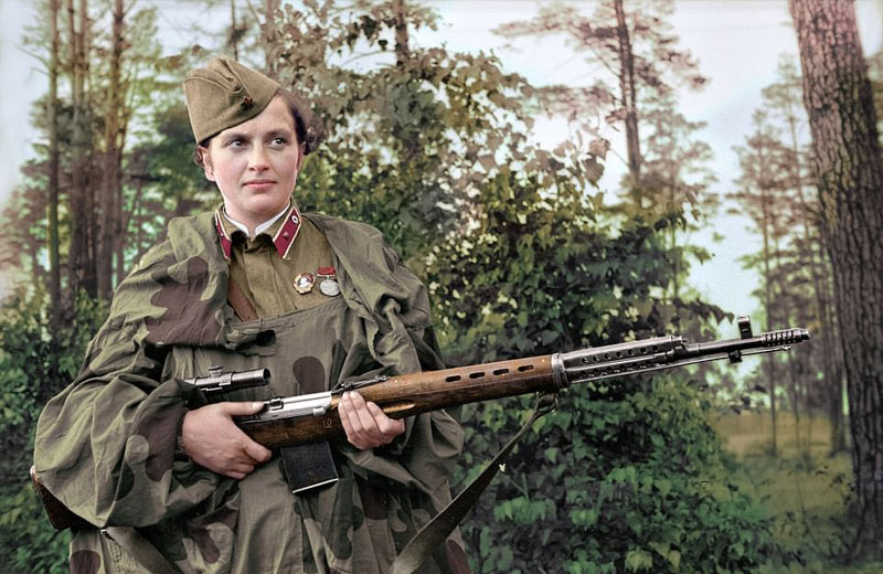 Fotos viejas de francotirador femenina Soviética en II Guerra Mundial 