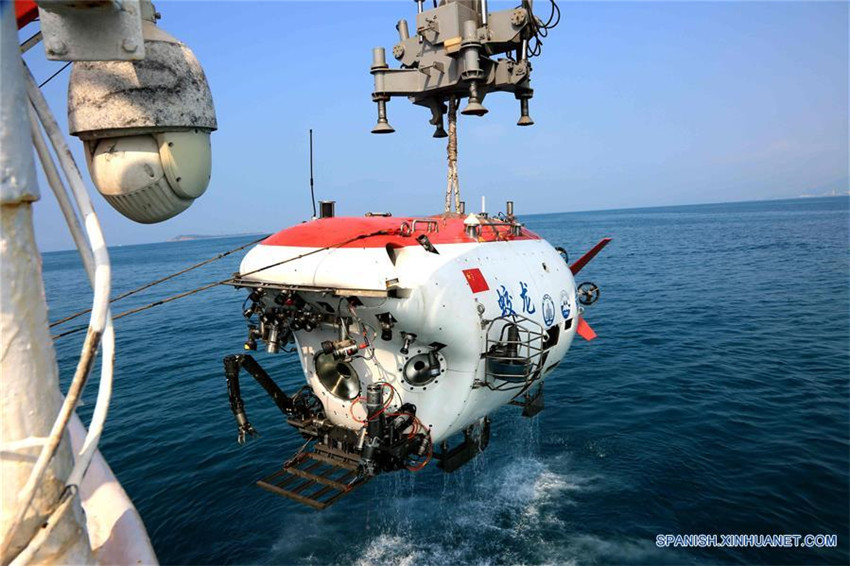 Prueban sumergible chino Jiaolong antes de inmersión en Mar Meridional de China