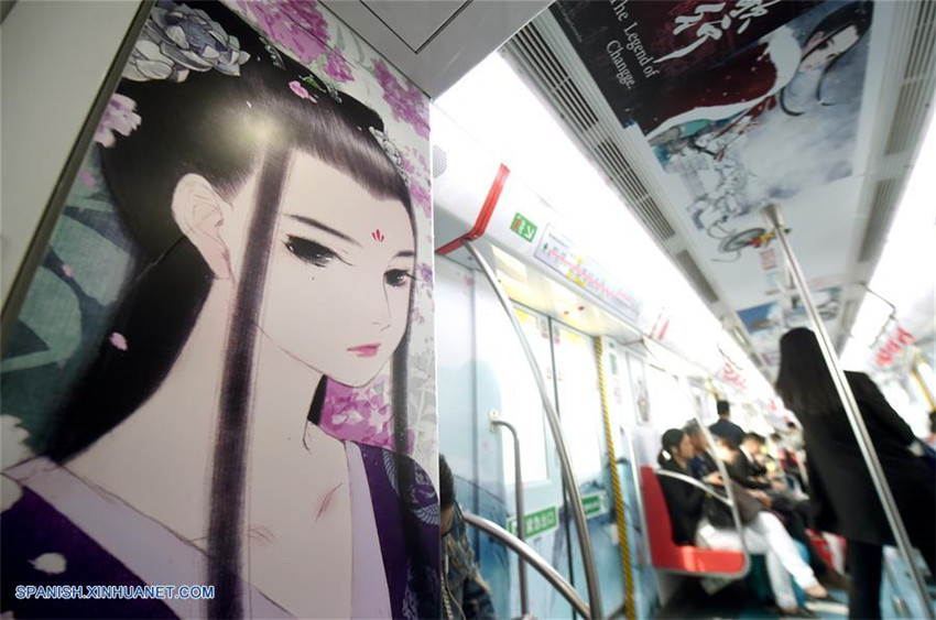 Dibujos animados exhibidos en tren del metro en Hangzhou