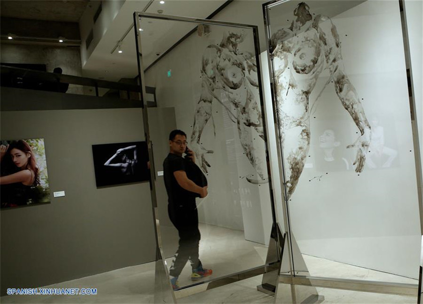Exhibición sobre espíritu contemporáneo de mujer, en Beijing