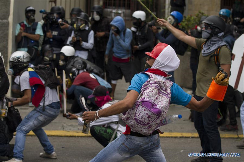 Confirman muerte de otro joven durante jornada de protestas en Venezuela