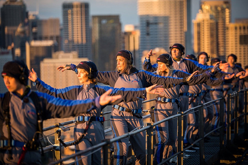 El Tai chi revela sus encantons sobre el Puente de la bahía de Sídney4