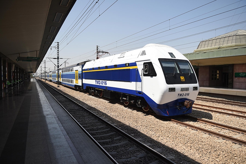 Compañías chinas impulsan la red ferroviaria urbana de Irán1