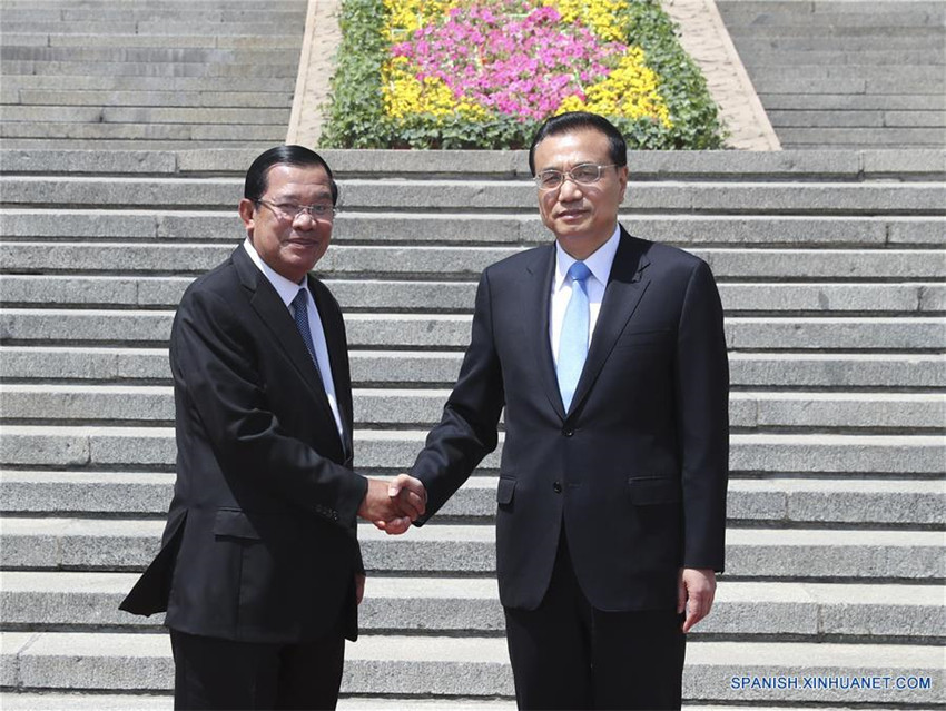 (Franja y Ruta) China y Camboya impulsarán cooperación y promoverán estabilidad regional
