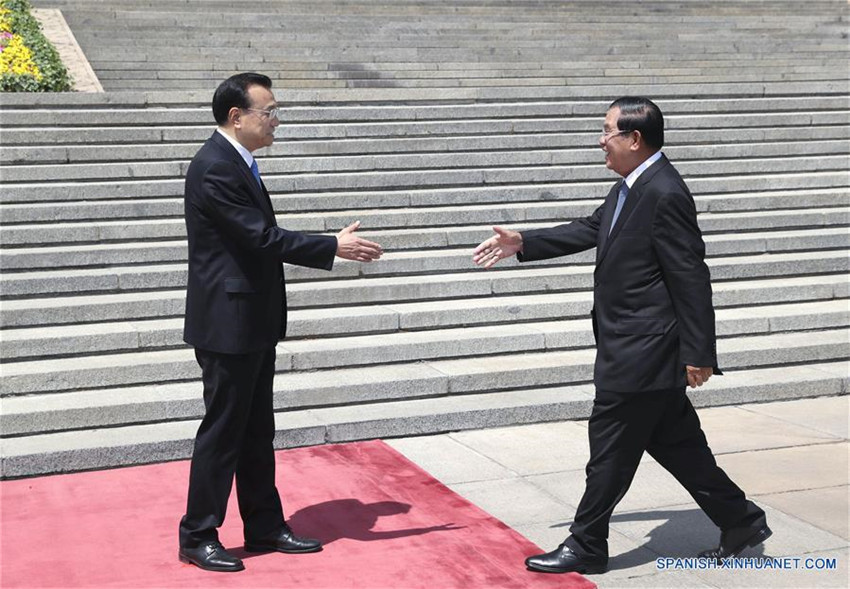 (Franja y Ruta) China y Camboya impulsarán cooperación y promoverán estabilidad regional