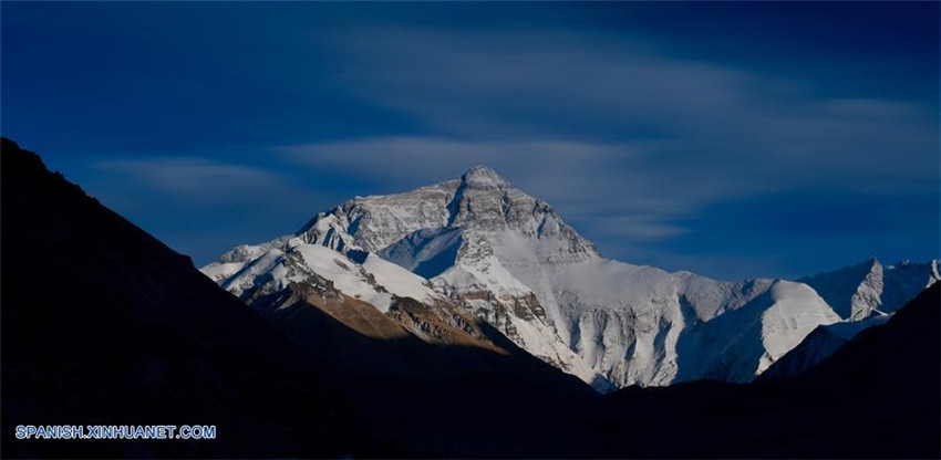 Monte Qomolangma, el pico más alto del mundo