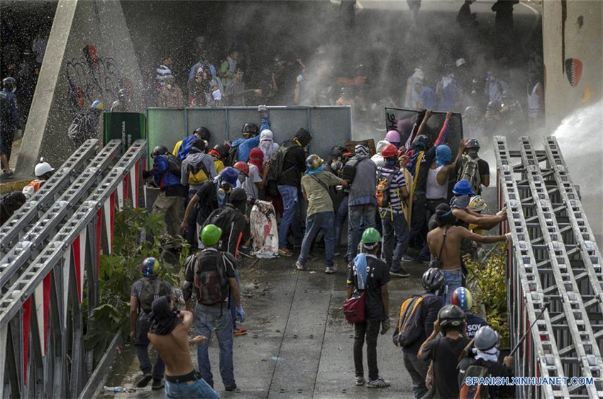 Protesta denominada 'Marcha de los Libertadores', en Caracas, Venezuela