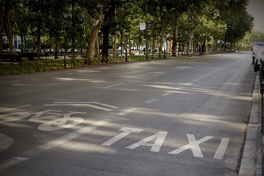 Huelga de taxistas en España contra servicios de Uber o Cabify2