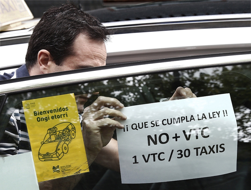 Huelga de taxistas en España contra servicios de Uber o Cabify4