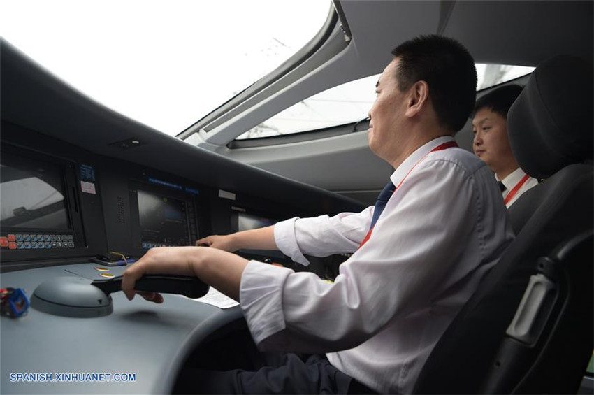 Tren bala entre Baoji y Lanzhou comienza pruebas de recorrido