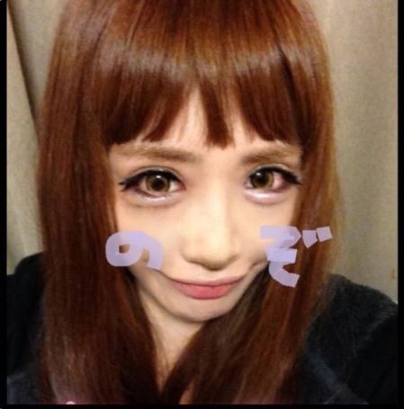 Nozomi, la niña japonesa con ojos enormes9