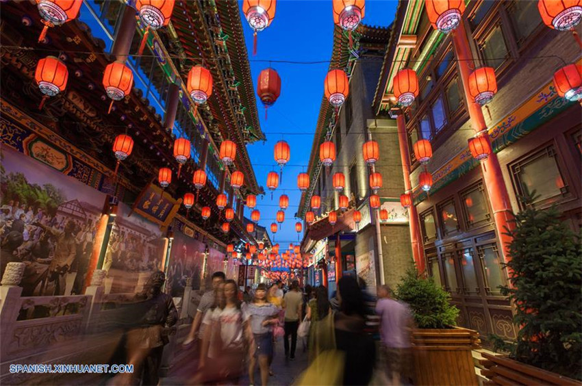 Calle de comida Tongshun Lane en Hohhot