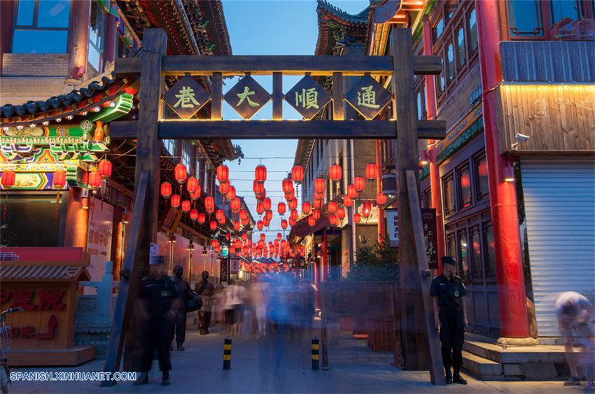 Calle de comida Tongshun Lane en Hohhot